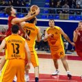 Са утакмице у Палама дворана Пеки